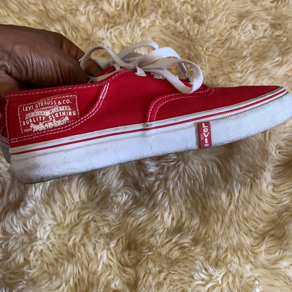 Red Low Cut Levi’s Sneakers - Picture 5 of 9